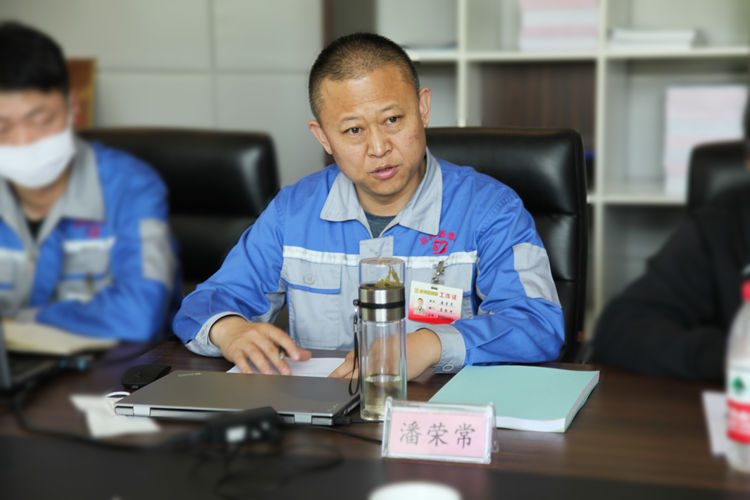 “氣力輸送連續(xù)供料關(guān)鍵設(shè)備”科技成果評(píng)價(jià)會(huì)在章丘豐源隆重舉行 “氣力輸送連續(xù)供料關(guān)鍵設(shè)備”科技成果評(píng)價(jià)會(huì)在章丘豐源隆重舉行