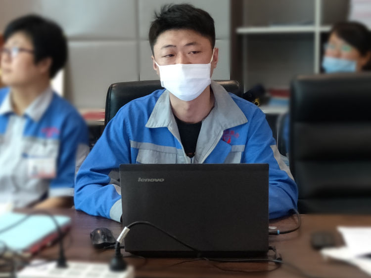 “氣力輸送連續(xù)供料關(guān)鍵設(shè)備”科技成果評(píng)價(jià)會(huì)在章丘豐源隆重舉行 “氣力輸送連續(xù)供料關(guān)鍵設(shè)備”科技成果評(píng)價(jià)會(huì)在章丘豐源隆重舉行